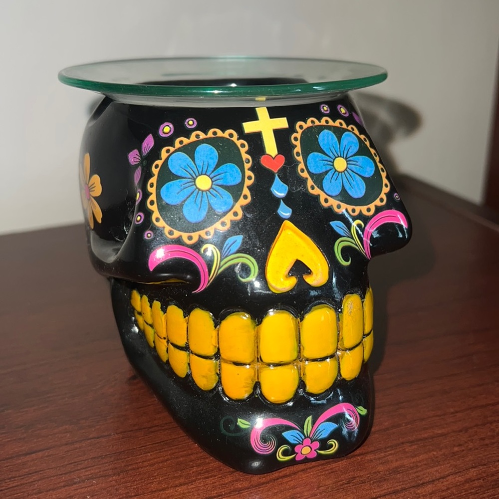 Black Sugar Skull Aroma Diffuser